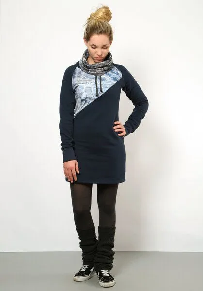 Die rote Zora Die rote Zora Winterkleid Eiskönigin – Produktbild 1 von 4