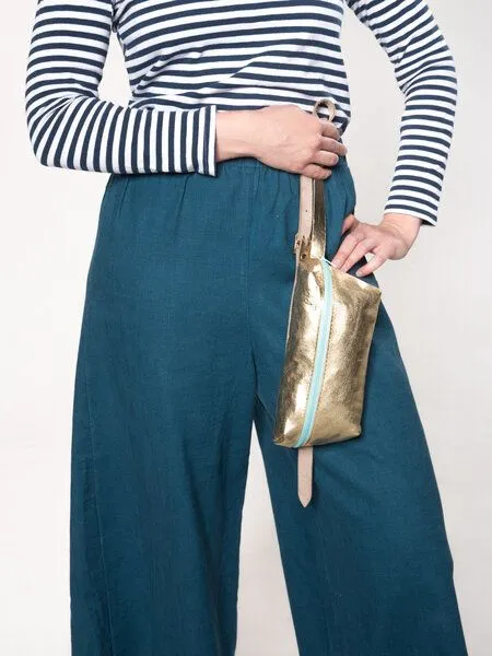 monday market monday market Bauchtasche Luca aus Metallic-Leder, Gold-mint, – Produktbild 4 von 4