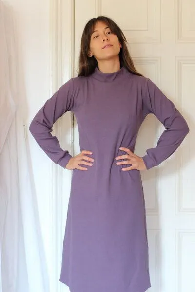 ManduTrap ManduTrap Langarm Midi Kleid Noana aus Bio-Baumwolle für Herbst & Winter, Lila, – Produktbild 2 von 2