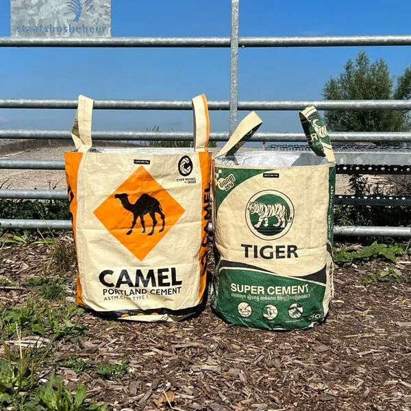 MoreThanHip MoreThanHip Wäschesack aus recycelten Zement- oder Tierfüttersäcken - Kamali, Weiß/grün - löwe, – Produktbild 4 von 4