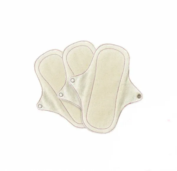 Ecofemme / Bio Stoffbinden Ecofemme / Bio Stoffbinden Bio Stoffbinden Slipeinlagen - 3 Stück, Weiß mit floralmuster, – Produktbild 1 von 5