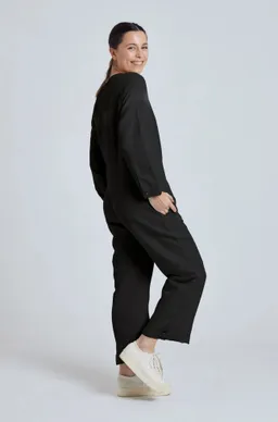 Flax and Loom Flax and Loom Damen vegan Jumpsuit Clara Schwarz – Produktbild 1 von 1
