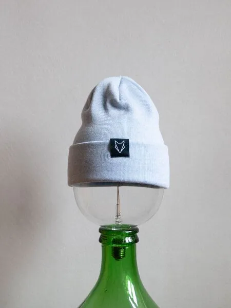 VEROIKON VEROIKON Merino-Beanies Fuchsbau, Hellblau, – Produktbild 1 von 1