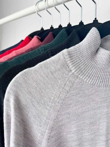 Kopyto Kopyto Damen Strick Pullover Stehkragenpullover aus 100% Merinowolle RWS-zertifiziert Eco, Dunkelgrün (grün), – Produktbild 4 von 5
