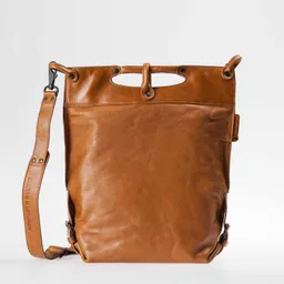 aunts & uncles aunts & uncles Grandma's Luxury Club Mrs. Pancake Umhängetasche caramel – Produktbild 1 von 1