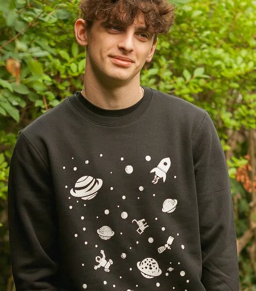päfjes päfjes Weltall mit Katze & Astronaut - Fair Wear Unisex Sweater - Schwarz – Produktbild 2 von 4