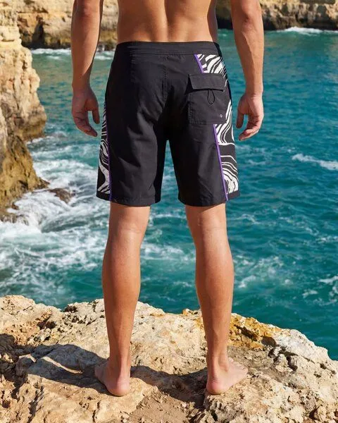 Zeachild Zeachild Kuro Wave Boardshort - recycelte Fischnetze – Produktbild 3 von 4