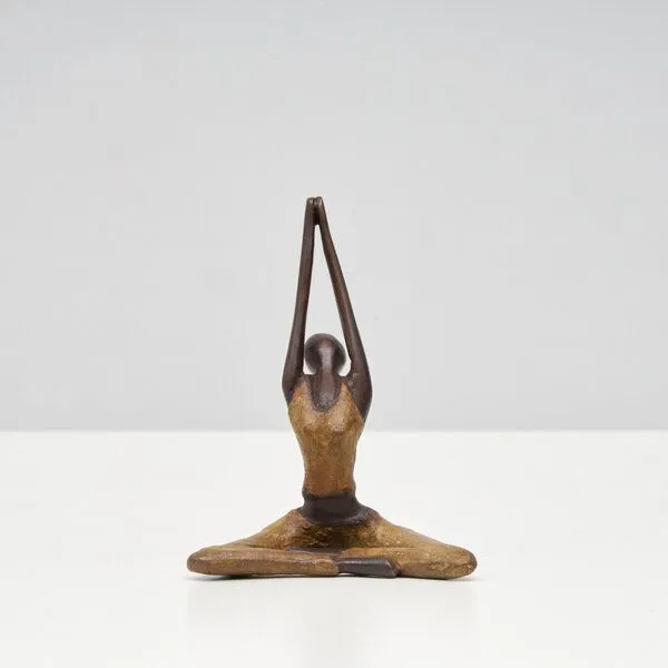 Moogoo Creative Africa Moogoo Creative Africa Bronze-Skulptur Yoga "Adeline" | by Hamidou | Unikate, Braun, – Produktbild 3 von 4