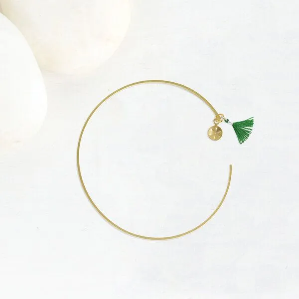 renna deluxe renna deluxe Armreif in Gold mit zwei Anhängern, Grün, – Produktbild 1 von 4