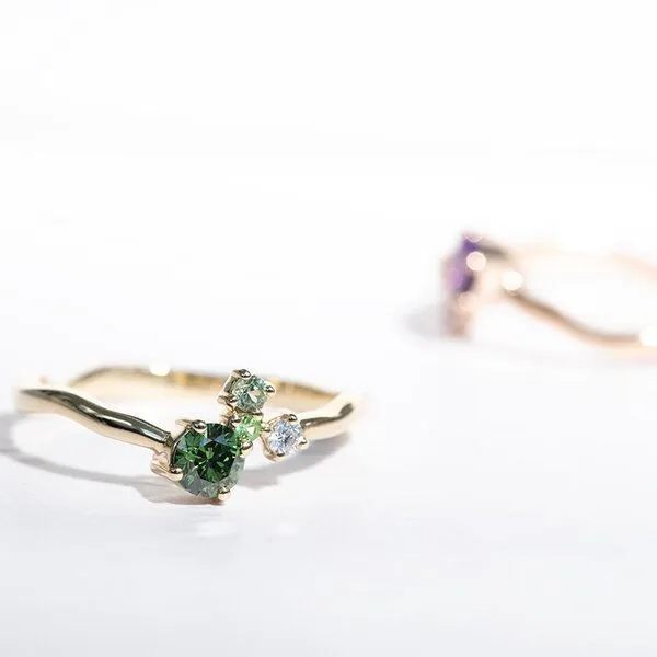 Eppi Eppi Cluster Ring mit grünem Diamanten und Edelsteinen Roche – Produktbild 1 von 3