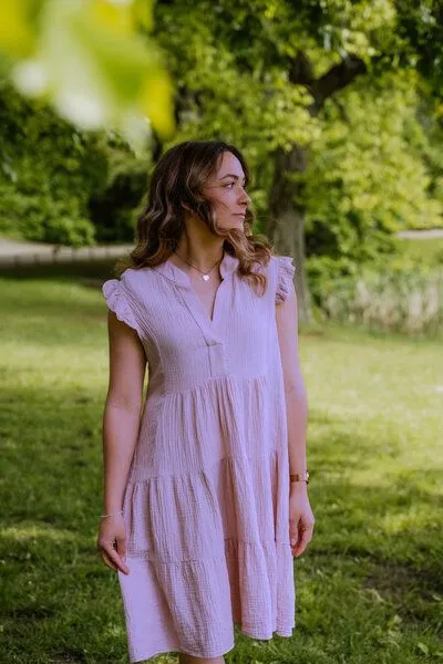 Hutch&Putch Hutch&Putch Musselin Sommerkleid - mit gerüschten Ärmeln - 100% Bio-Baumwolle - Volantkleid - kurzes Kleid - weich und atmungsaktiv, Mauve, – Produktbild 3 von 4