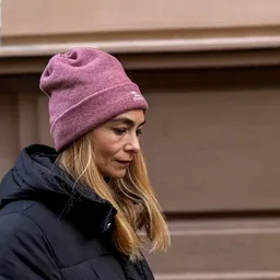 Liebe Deinen Planeten Liebe Deinen Planeten Loopeanie 2in1 Mütze & Schal aus Biobaumwolle I Veganer und winterwarmer Sportschal oder Mütze für Outdoor-Aktivitäten – Produktbild 1 von 1