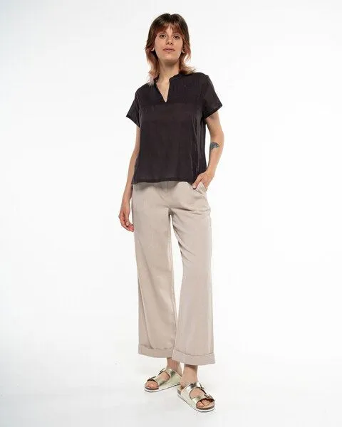 Alma & Lovis Alma & Lovis Charmantes Blusenshirt aus feinster Bio-Baumwolle | Batist Bluse, Chocolate (braun), – Produktbild 2 von 4