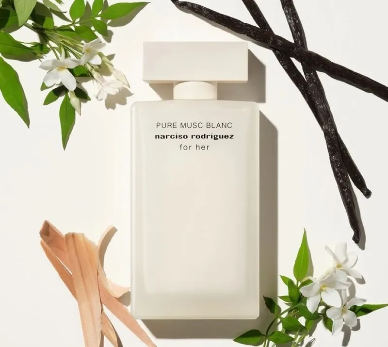 narciso rodriguez Eau de Parfum narciso rodriguez for her PURE MUSC BLANC EdP Intense 30ml, Femininer Gourmand-Duft mit intensiver Moschusnote – Produktbild 4 von 5