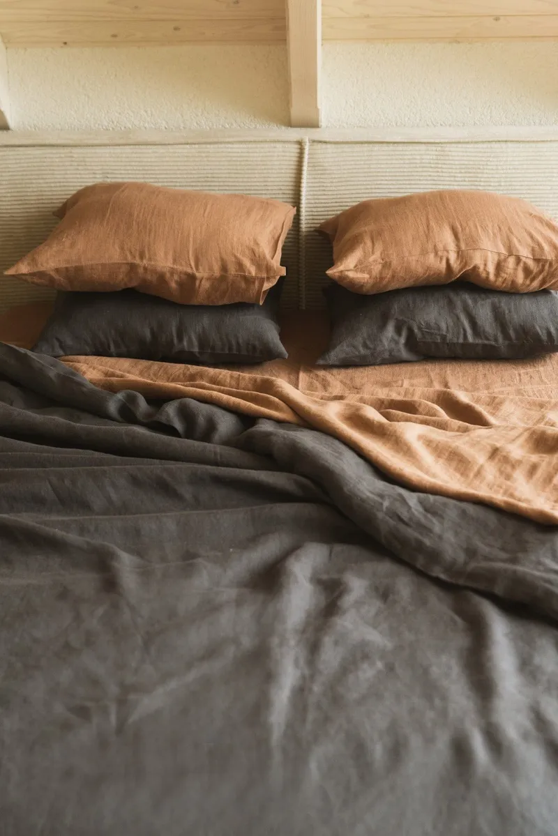 AmourLinen AmourLinen unisex vegan Set Bettlaken Holzkohle, Dunkelgrau, – Produktbild 1 von 2