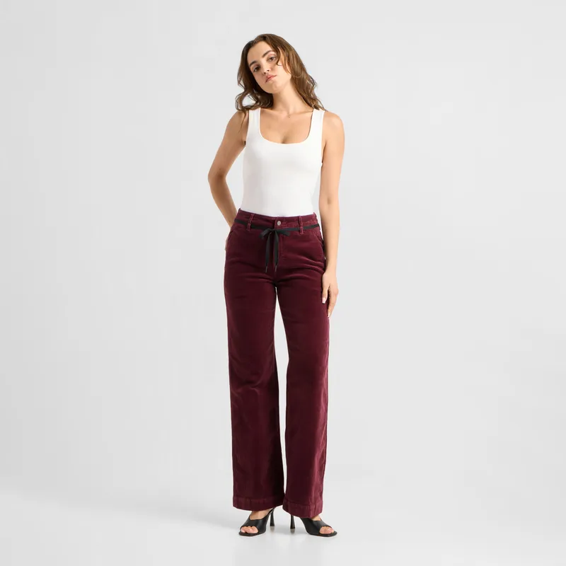 DAWN DEW Flared Corduroy - French Pocket - Plum Red Wine - Plum Wine Red / 32 / 32 – Produktbild 1 von 1