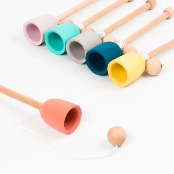 Me&Mine Becher und Ball aus Holz von Me&Mine, Grau, – Produktbild 2 von 3