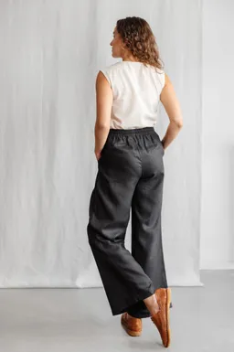 Jyoti - Fair Works Jyoti - Fair Works Damen vegan Hose Jayan Schwarz – Produktbild 1 von 1