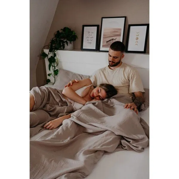 Hutch&Putch Hutch&Putch Musselin-Sommerbundle für warme Nächte (Sommerdecke 200x135 + Kopfkissenbezug nach Wahl) aus 100% Bio-Baumwolle - Handmade in Germany, Stein, – Produktbild 2 von 4