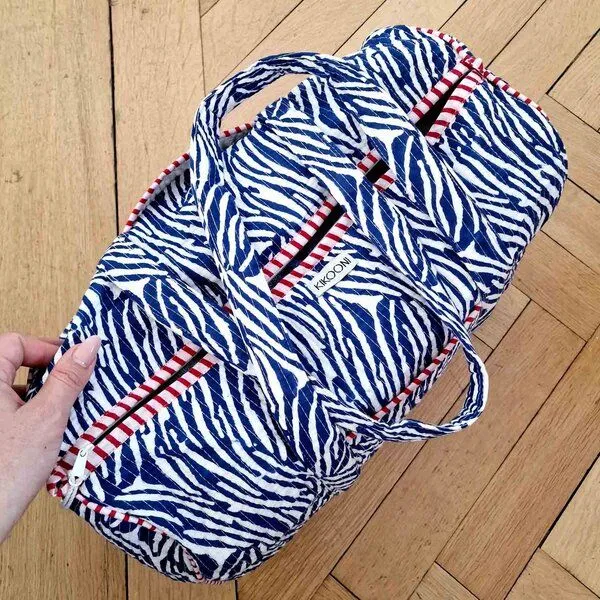KIKOONI KIKOONI handgefertigte große Baumwolltasche "K. Shopper", Blue zebra, – Produktbild 3 von 4