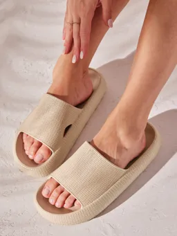heine Pantolette sand-gemustert – Produktbild 1 von 1