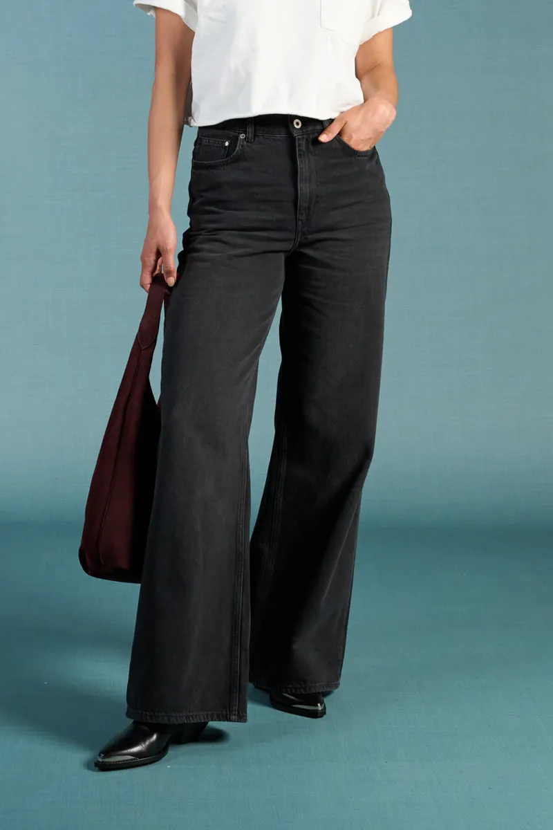 Kuyichi Kuyichi Damen vegan Jeans Flare Harper Smoky Noir, Schwarz, – Produktbild 2 von 2