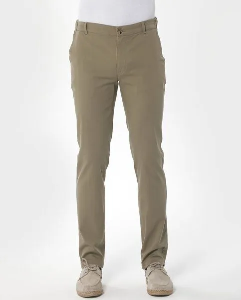 ORGANICATION ORGANICATION Chino-Hose aus Bio-Baumwolle, Grün(olive), – Produktbild 2 von 3