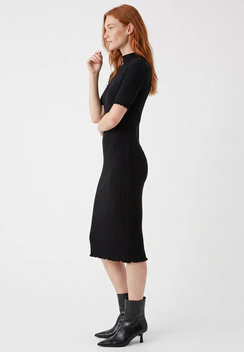 ORGANICATION ORGANICATION Damen vegan Kleid Aus Geripptem Strick Schwarz, Schwarz, – Produktbild 1 von 2