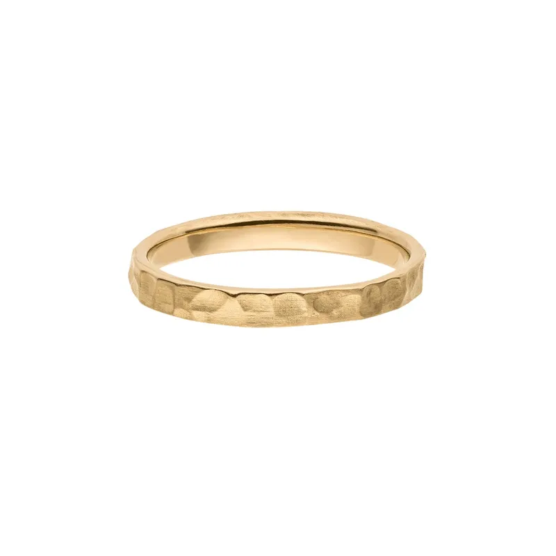 Maren Jewellery Moon Hammerstruktur Ehering - 62 / 18 Karat Gelbgold – Produktbild 1 von 1