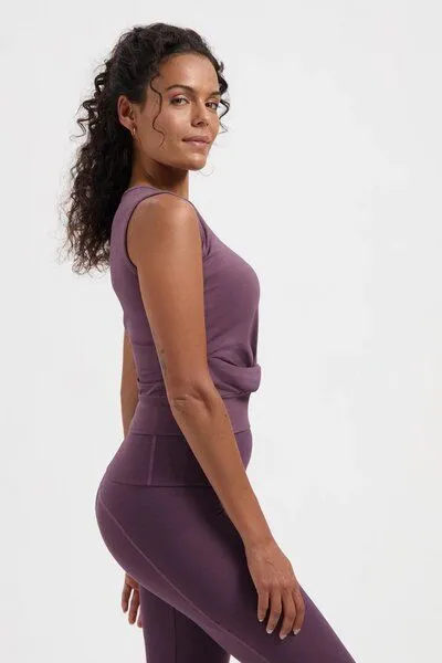 Urban Goddess Urban Goddess Veyra Knot Yoga Tank, Berry (lila), – Produktbild 2 von 4