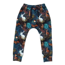 Walkiddy Kinder Jogginghose GOTS zertifiziert Bio-Baumwolle Dunkelblau Allover-Print „Secret Forest“ – Walkiddy – Produktbild 1 von 1