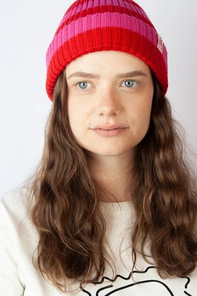 Kiwistories Kiwistories Strickmütze Slim Fit anliegend aus Merino-Wolle Unisex, Rosa, – Produktbild 3 von 4