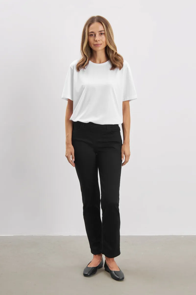 LAURIE LAURIE Damen vegan Jeans Kelly Regular Short Length Schwarz, Schwarz, – Produktbild 2 von 2