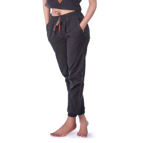 Africulture Jogging Hose Africulture "Kitenge Fusion", unisex, Schwarz, – Produktbild 1 von 2