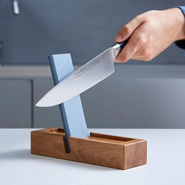 4betterdays 4betterdays Messerschärfer Kompakt mit Keramikschleifstein und Holzhalterung – Produktbild 4 von 4