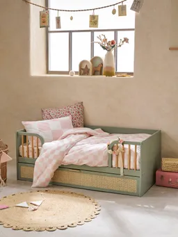 Vertbaudet Kinderbett POESIE mit Schublade aus Rattan und Fallschutz 70x140 cm – Produktbild 1 von 1