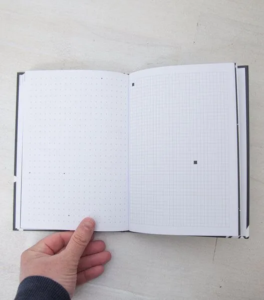 päfjes päfjes Ich bin dann mal weg! - Notizbuch A5 Hardcover 96 Seiten - Black – Produktbild 4 von 4