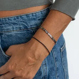 juni juni Schwarzes Armband-Set "Rogue" – Produktbild 1 von 1