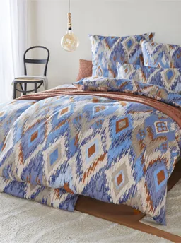 heine home Bettwäsche mittelblau-elfenbein-bedruckt – Produktbild 1 von 1