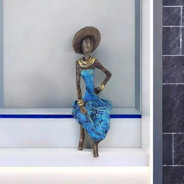 Moogoo Creative Africa Moogoo Creative Africa Bronze-Skulptur "Femme assise avec chapeau" by Soré, Blau, – Produktbild 4 von 4