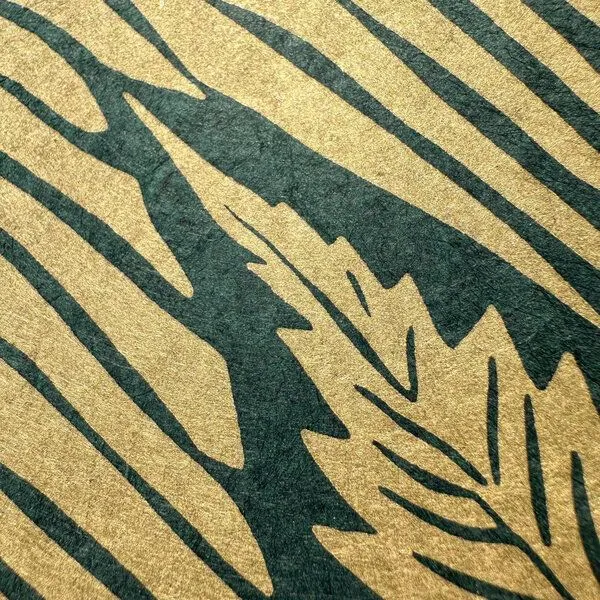 Veskor Cassiopeia Veskor Cassiopeia CANNABIS BLATT Marihuana Pflanzen Linoldruck | 40 × 40 cm | Gold auf Smaragdgrün – Produktbild 2 von 4