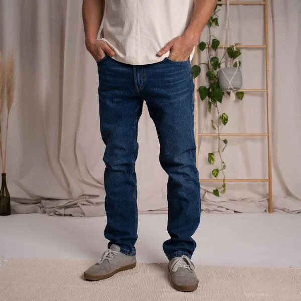 Vresh Clothing Vresh Clothing Valco - Regular Jeans aus Biobaumwoll-Mix, Mittelblau, – Produktbild 1 von 4