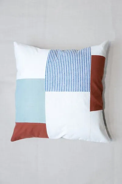 Jyoti - Fair Works Jyoti - Fair Works Patchwork Kissenbezug Taakiya, Mint, – Produktbild 1 von 1