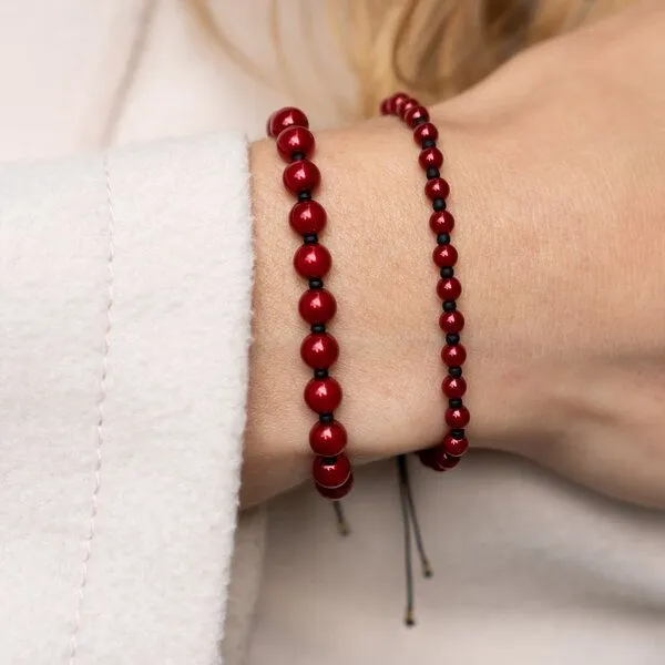 juni juni Rote Perlenarmbänder "Amélie" mit verstellbarer Schiebeperle aus recyceltem Gold oder Silber – Produktbild 2 von 4