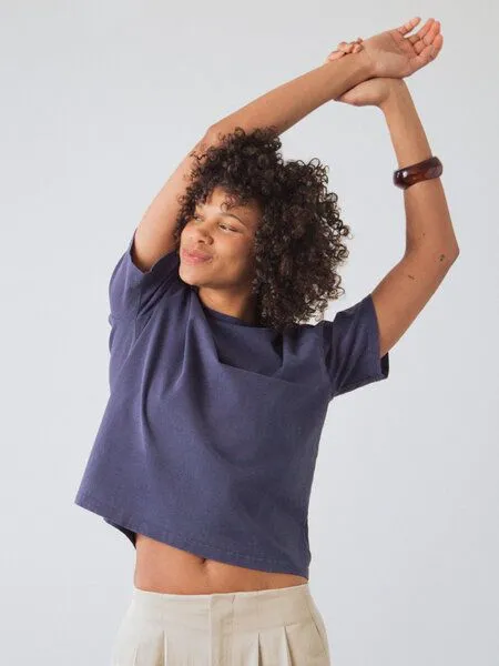 Honest Basics Honest Basics OG Shirt aus Bio- und recycelter Baumwolle, Indigo, – Produktbild 1 von 4