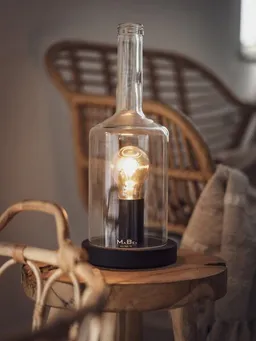 MaBe MaBe Lampe & WINDLICHT - Modern und Eckig (30cm hoch) – Produktbild 1 von 1