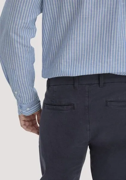 hessnatur hessnatur Chino LENN Regular aus Bio-Baumwolle, Marine, – Produktbild 4 von 6