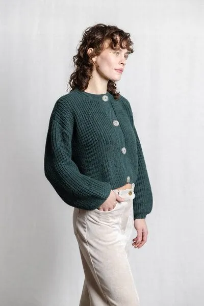 Jyoti - Fair Works Jyoti - Fair Works Baby-Alpaka Strickcardigan Betana, Grün, – Produktbild 2 von 4