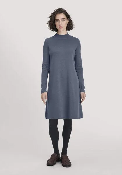 hessnatur hessnatur Strick Kleid Relaxed aus TENCEL Lyocell mit Bio-Baumwolle, Schieferblau, – Produktbild 1 von 4