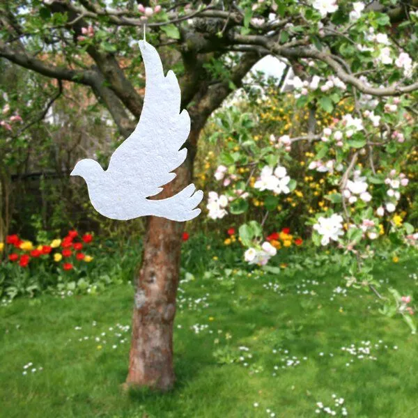 Sundara Sundara Fensterschmuck "Weisse Taube" aus Baumwoll-Papiermaché – Produktbild 3 von 4